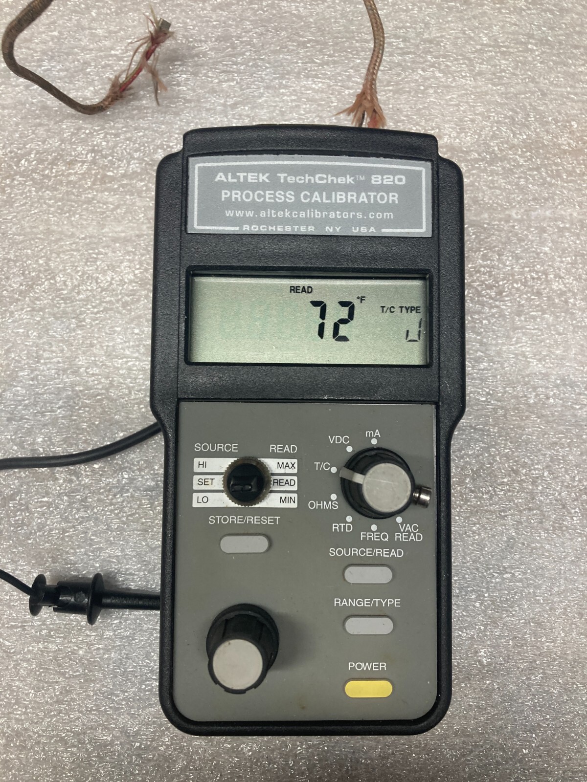Altek 820 Process Calibrator source and read T/C,RTD,Freq,Ohm,mA,Volts