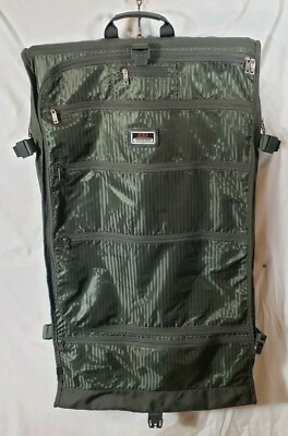 Tumi 231M3 Bi Fold Garment Bag - Green - 39 Tumi 231M3 Bi Fold Garment Bag - Green - 39