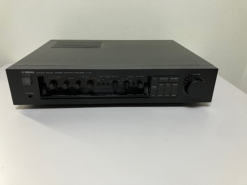 Yamaha C-70 Stereo control Amplifier Preamp High End Vintage