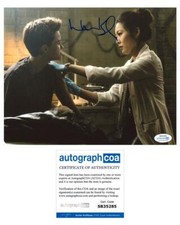Nicole Kang "Batwoman" AUTOGRAPH Signed 'Mary Hamilton' 8x10 Photo ACOA