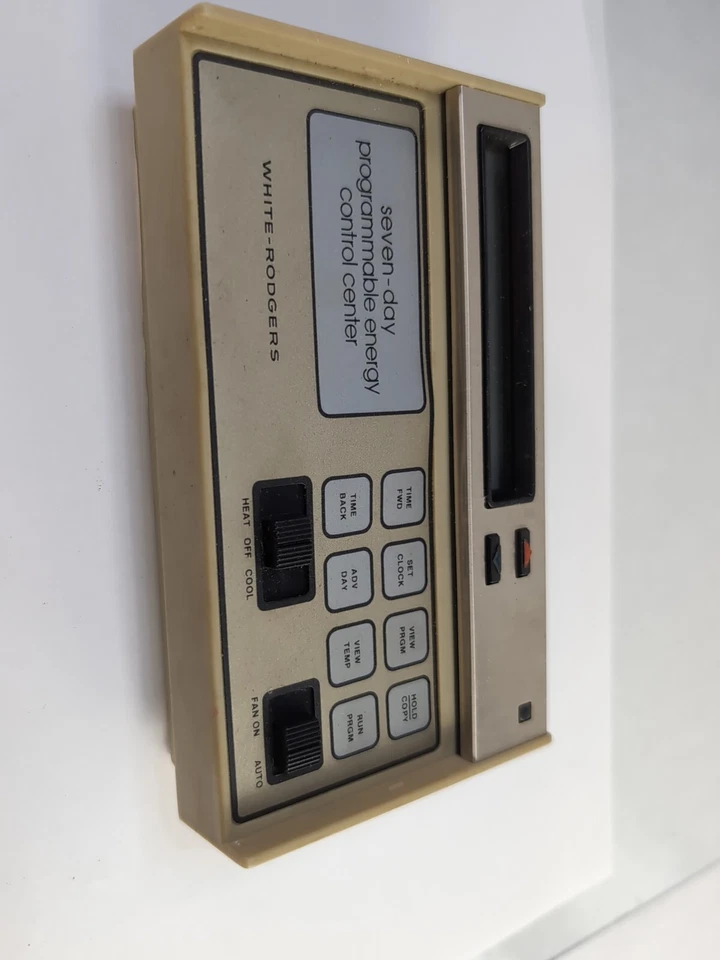 White-Rogers 1F97-1 Seven Day Thermostat Programmable Energy Control Center  - Image 2 of 4