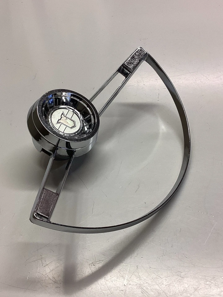 Chevrolet Chevy II Nova 1962-64 anillo de bocina con botón, original Foto 2 de 4