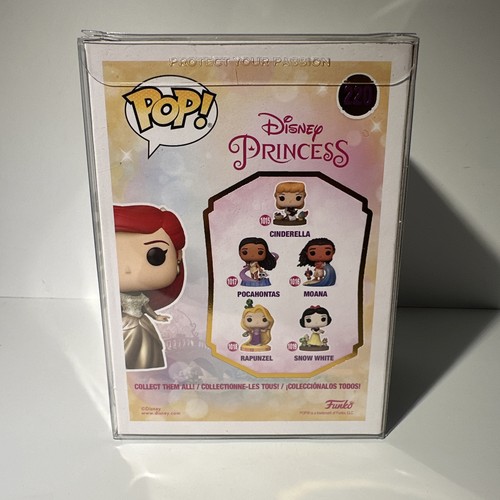 Funko POP! Disney Princess Ariel Gold Gown Funko Exclusive Vinyl Fig. #220 w/Pin - Picture 2 of 7