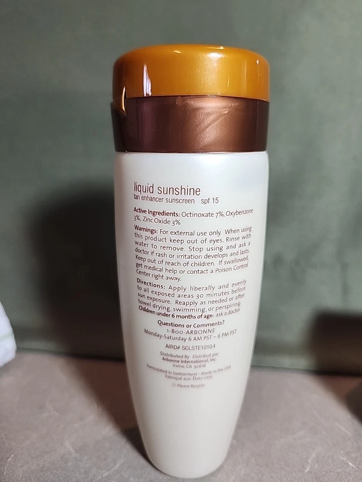 Arbonne Liquid Sunshine Tan Enhancer SPF 15 W/ Re9 Elements 6.3 oz Discontinued - Imagem 3 de 4