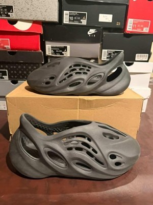 Adidas Yeezy Foam Runner RNNR - Onyx 13M WITH BOX 