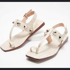 Vince Camuto Dailette Crocodile Embossed Stud...