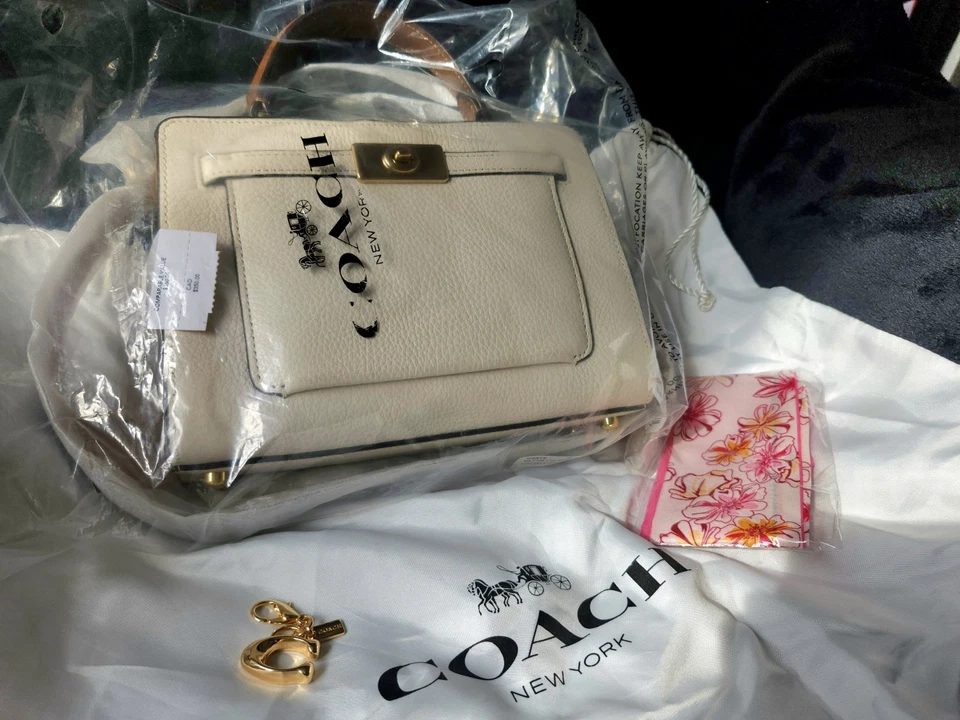 Coach Mini Lane In Chalk* (РАСПРОДАНО!!) НОВЫЙ! - Изображение 2 из 4