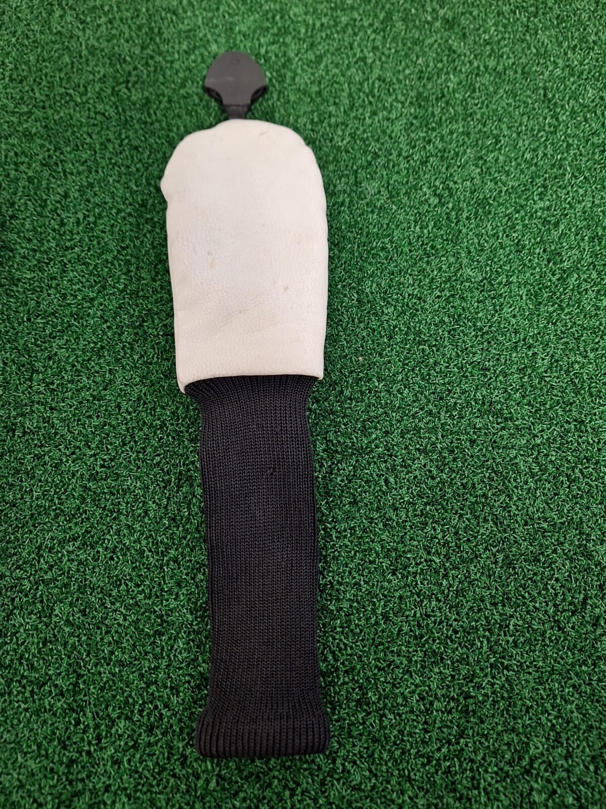 USED 2 covers Taylormade R15 Fairway and hybrid Headcover White