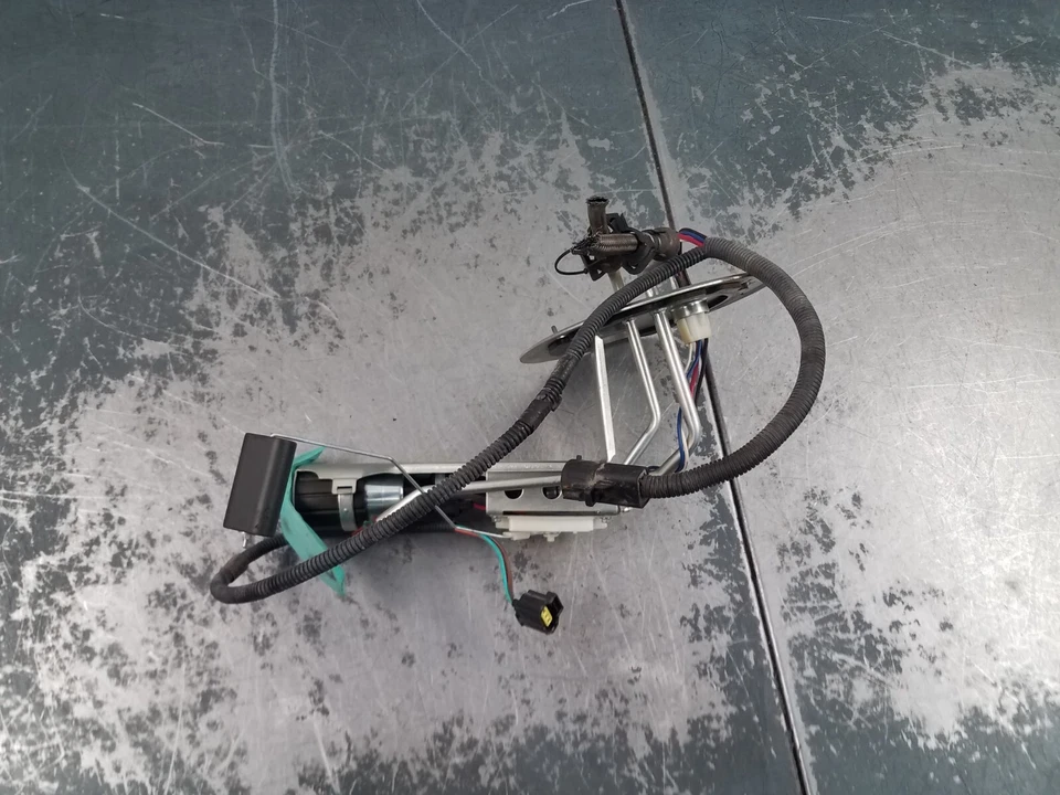 Grand Marquis 2000/Bomba de combustible Crown Vic Victoria/unidad de envío #1010 D2 Foto 4 de 4