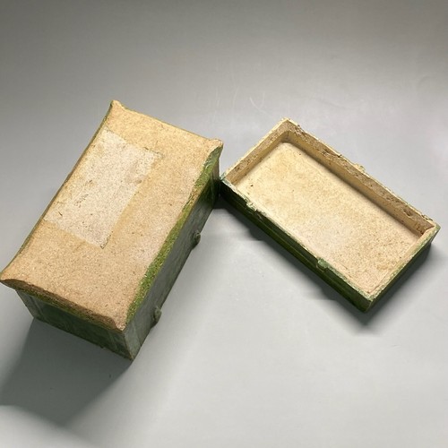 B04 alter chinesischer glasierter Koffer Miniatur der Ming Dynastie. 明代三彩衣物箱 8×9×14 - Bild 10 von 12