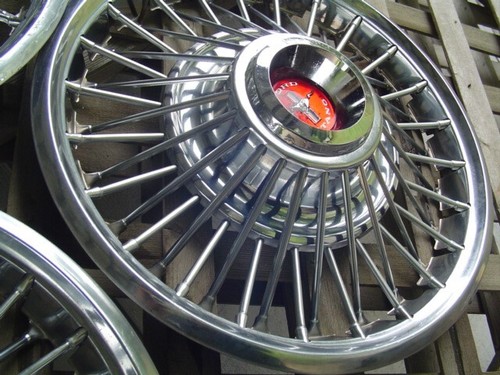 VINTAGE WIRE 1967 1968 1969 FORD MUSTANG 14 IN HUBCAPS WHEEL COVERS CLASSIC - Picture 9 of 20
