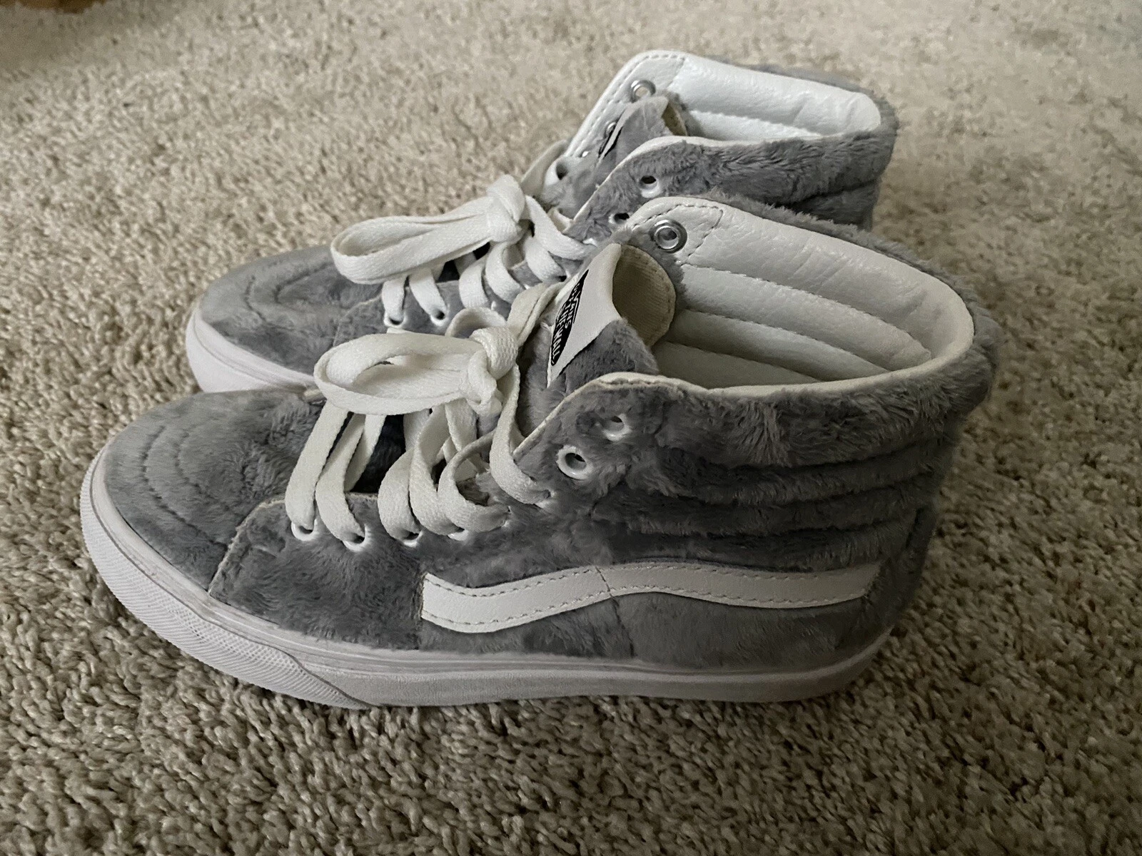 Vans Ward Sk8 Hi Sneaker da bambino con zip scamosciata foderata in pelliccia sintetica grigio rosa Missy taglia 4