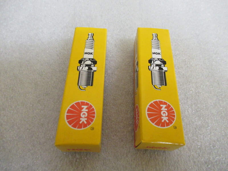 S15 Genuine NGK 2 Pack 7023 CR6HS Spark Plugs OEM New Factory Boat Parts