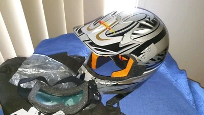 dirt bike helmets gumtree