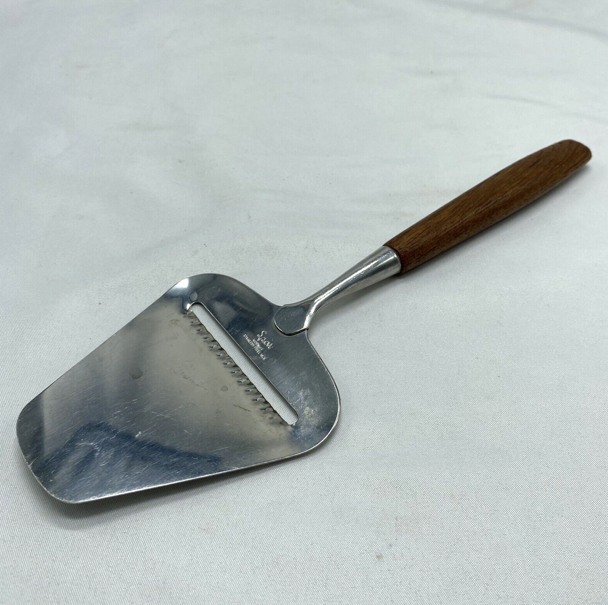 Vintage Spar Norway Stainless Steel 18/8 Cheese Slicer Wood Handle