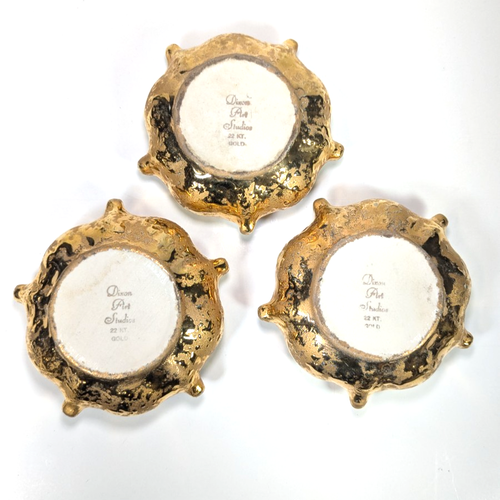 Trío de platos de baratija de porcelana Dixon Art Studio con oro lloroso de 22 quilates MCM 4" de diámetro - Imagen 2 de 8