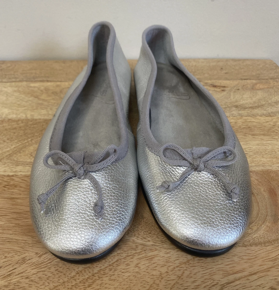Aerosoles silver flats clearance