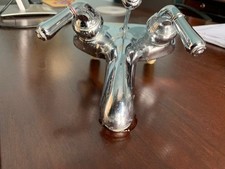 For parts: Moen Monticello Chrome working bathroom faucet mfr 84200 TOP-PART