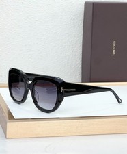 TOM FORD - MODEL: TF1220 - Unisex Sunglasses 52  21-140