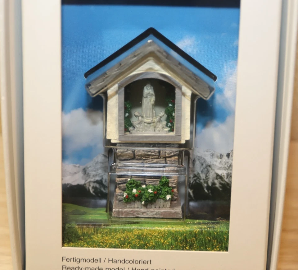 Pola 331030 shrine crossroads, track G, LGB, original packaging - Image 2 of 4