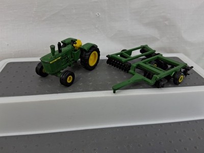 Ertl John Deere 5010 Farm Tractor 637 Flex Fold Disk Green Die Cast