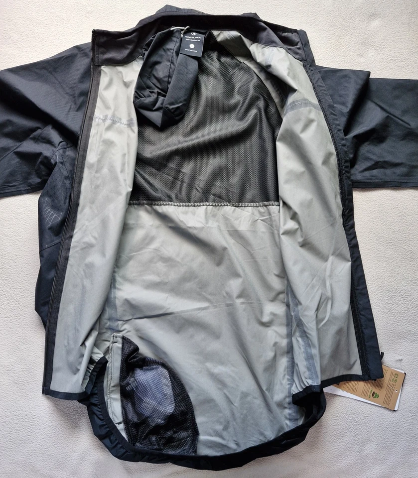 Endura Xtract II Waterproof Cycling Jacket Mens Large - MTB or ROAD - Brand New - Image 4 of 4