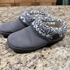 Clarks women Clogs, Mules Slippers Size Med knitted collar slip on rounded toe