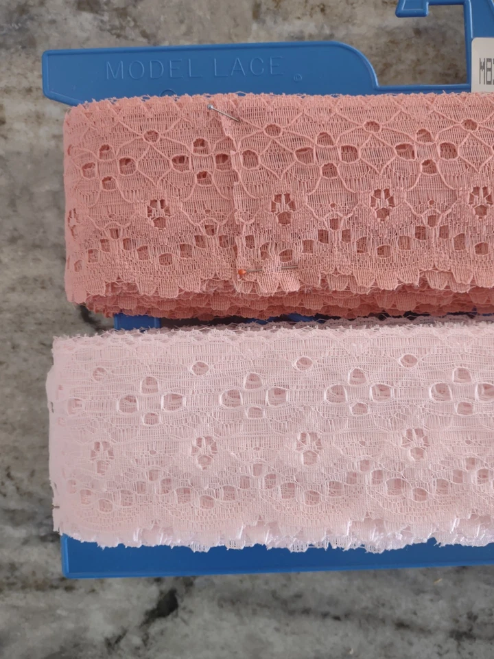 Modelo Wal Mart Vintage Años 80 Encaje Rosa Maíz 30 Yardas 100% Poliéster Hecho en EE. UU. Foto 3 de 4