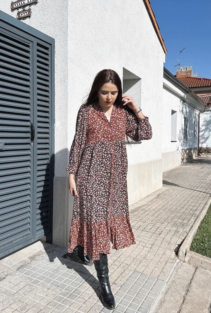 burgundy dress with red lipstick Vivie in windsor blue Size:18P plus so much more Burgundy Tye Dye Dress