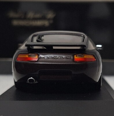 Porsche 928 S4 1991 Brown Met 1:43 Minichamps 400062420 EXTREMELY