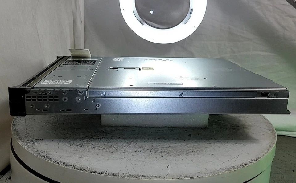 DELL PowerEdge M710 0P873H Server Blade 2*INTEL XEON X5650 48GB - Image 4 of 4