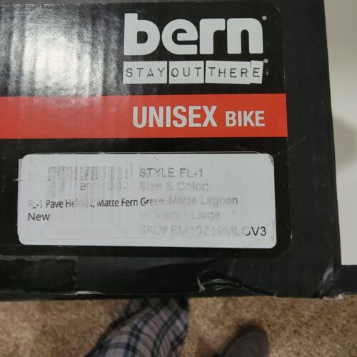 Bern FL-1 Pave Bike Helmet (with visor) - Green - New in Box - Picture 6 of 6
