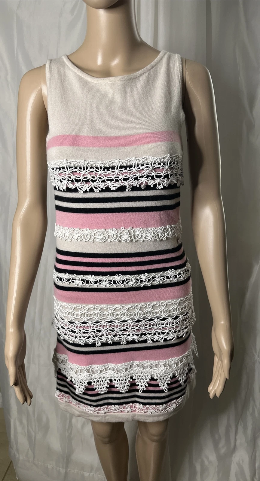 Mini abito Chanel 2011 bianco a righe in pizzo rosa TAGLIA 36 Ottime condizioni!