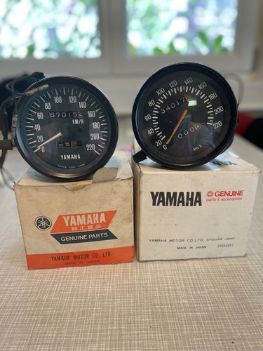 2 x Tachometer Yamaha XS 750 DOHC Baureihe 77/78 (ungeprüft)