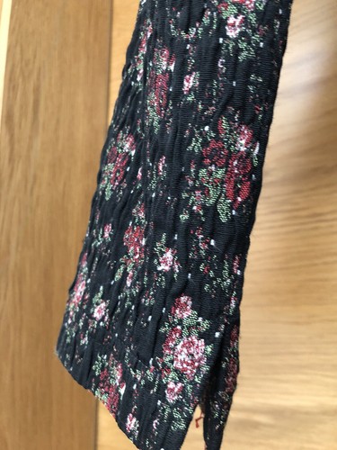Neu Traumhaftes Dirndl Country Line Gr, 38 Schwarz Rot Blumen Sehr Hoher Neupr. - Bild 5 von 9