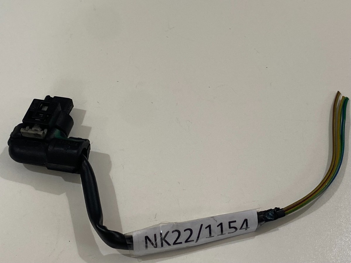 Mercedes Benz Engine Wiring Loom Plug Connector A0005455684 