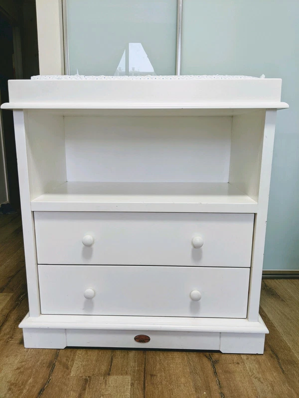 gumtree boori change table