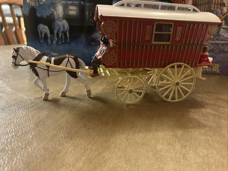 Matchbox YSH1 Models of Yesteryear 1900 Gypsy Caravan - Image 2 of 4