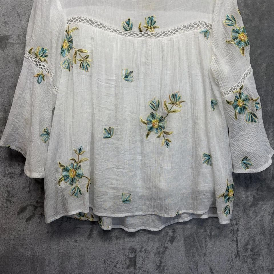 Figueroa & Flower Womens White Floral Embroidered Blouse Size XL Boho Cottage - Image 3 of 4