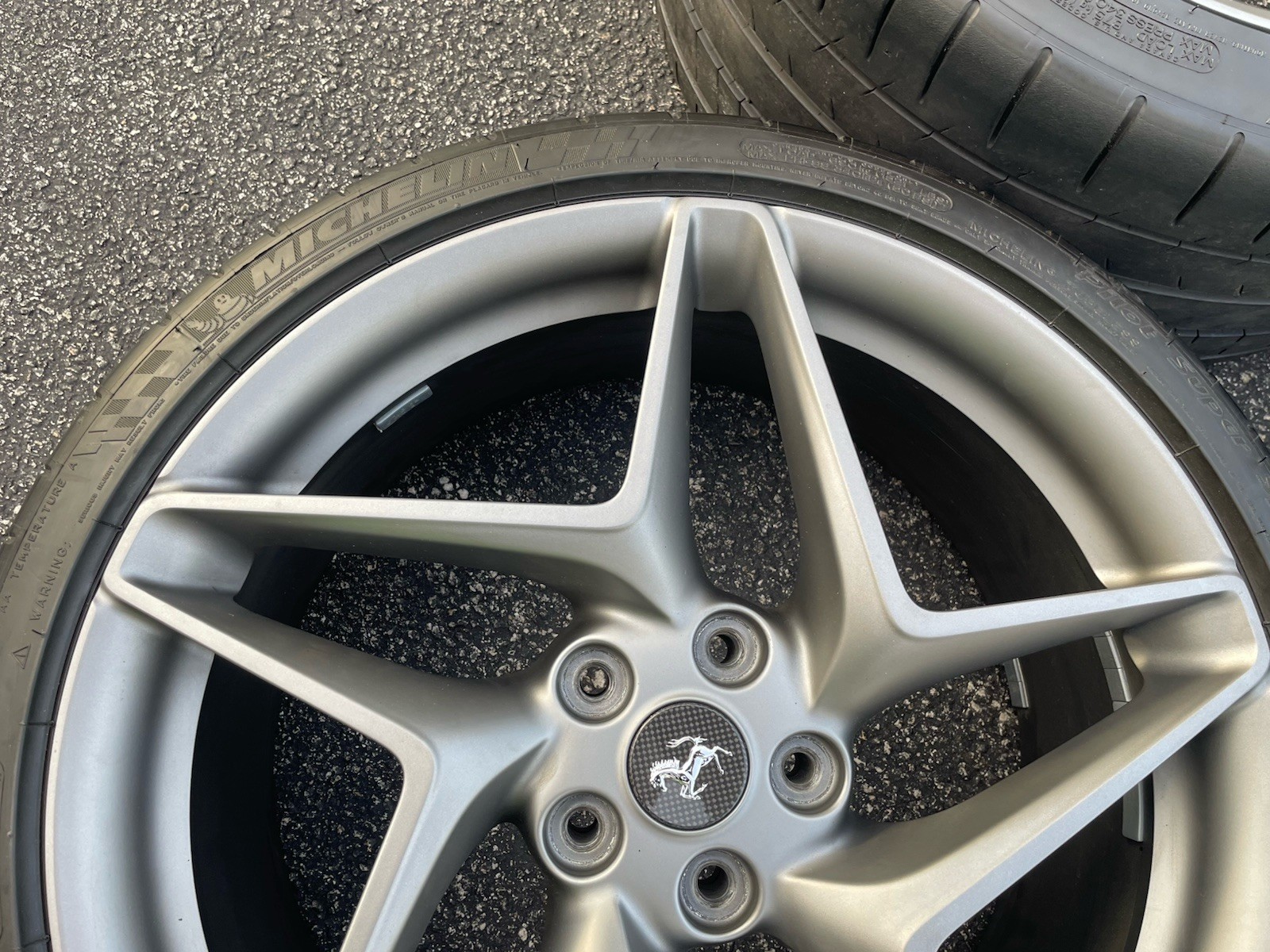 Ferrari F8 Tributo 9 x 20" Original Used Wheel Rim TIRE 861243 861245 861247