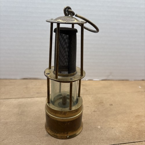 VEST POCKET SAFETY Brass LAMP Unbranded MINERS MINING 1940s-1950s Souvenir NICE