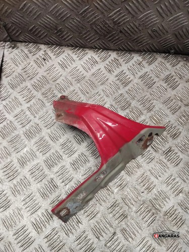 VW CADDY III Furgon 2KA, 2KH, 2CA, 2CH Kotflügelhalter vorne rechts 31559738