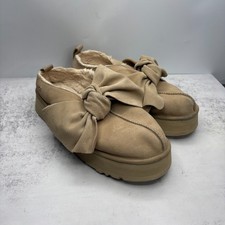 UGG Platform Slip-On Bow Slippers 11 Sand Suede Cozy Luxe Indoor Casual 1176290