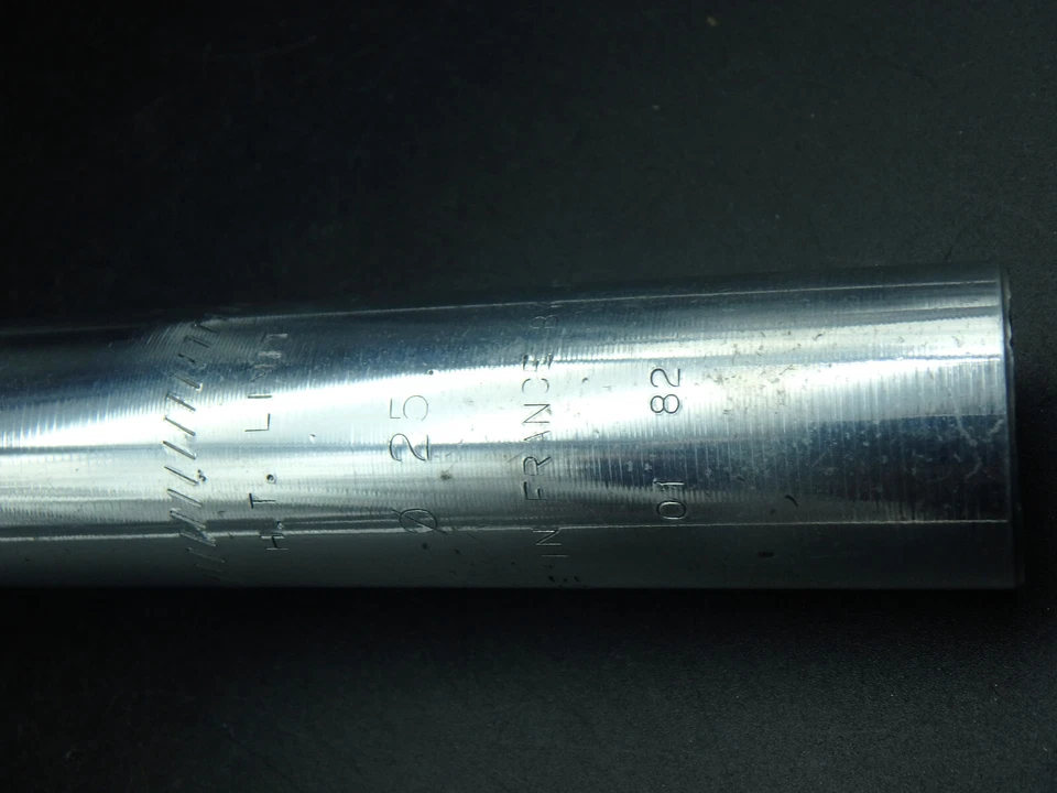 VGC Vintage JPR Routens Seatpost 25.0 mm aluminum fluted Engraving JPR - Photo 3/4