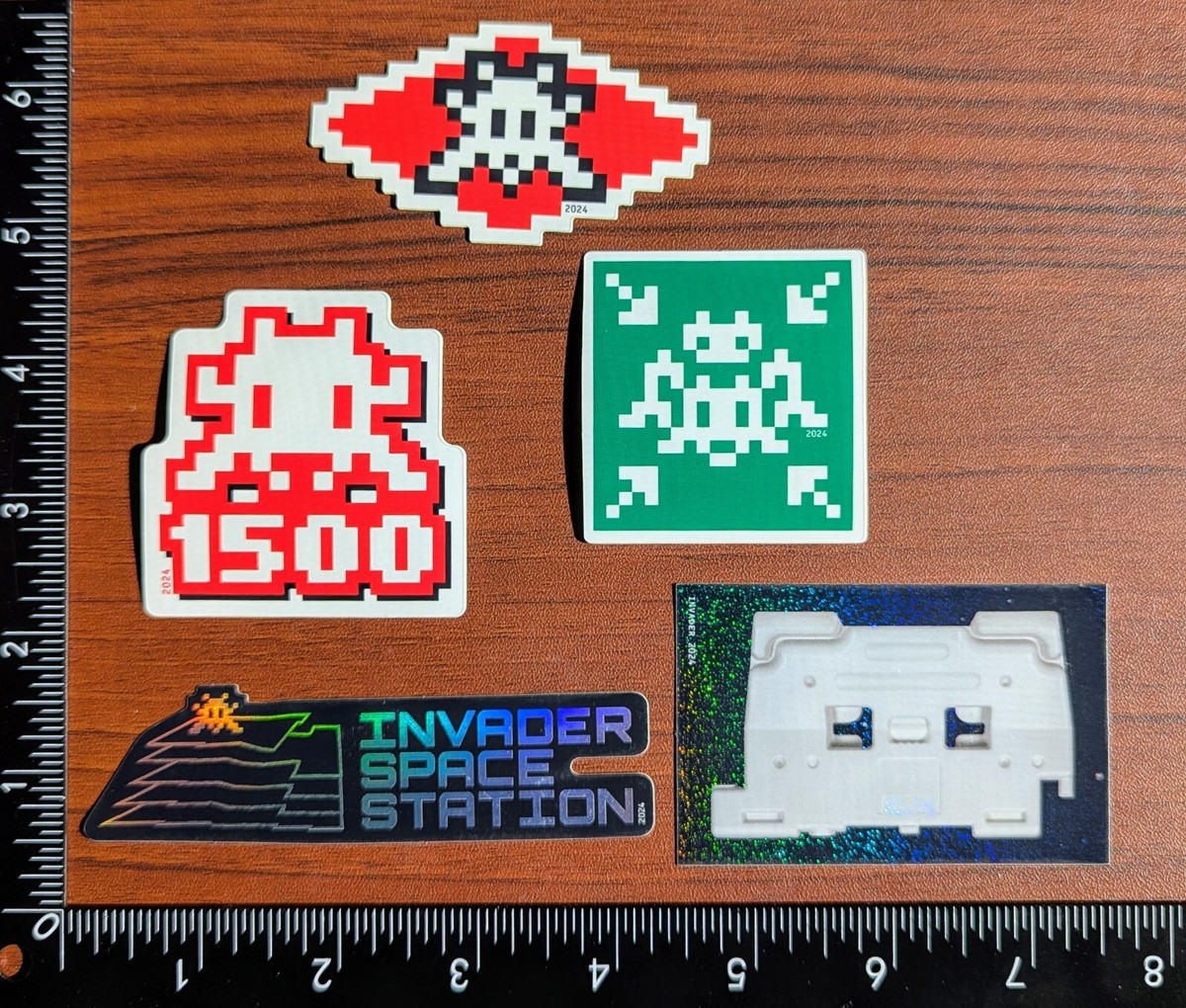 SPACE INVADER - INVADER SPACE STATION STICKER LOT OF 5 STICKERS 