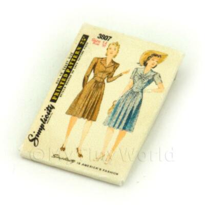 Puppenhaus Miniatur Simplicity Kleid Muster Paket 