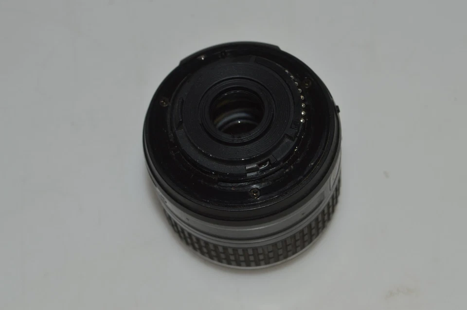 LENTE NIKON AF-S DX NIKKOR 18-55M 1:3.5-5.6G VR II (FAS20) - Imagem 3 de 3