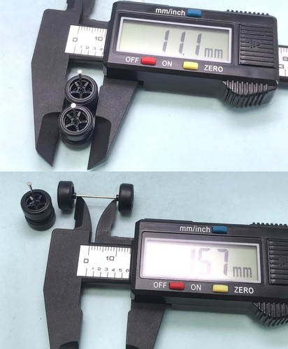 R204 Hotwheels 1/64 Real Riders # 5 radios moderno negro 10 mm, ruedas de goma medianas - Imagen 5 de 5