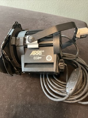 ARRI 650 Plus 650W Fresnel Tunsten Studio Light- JO | eBay