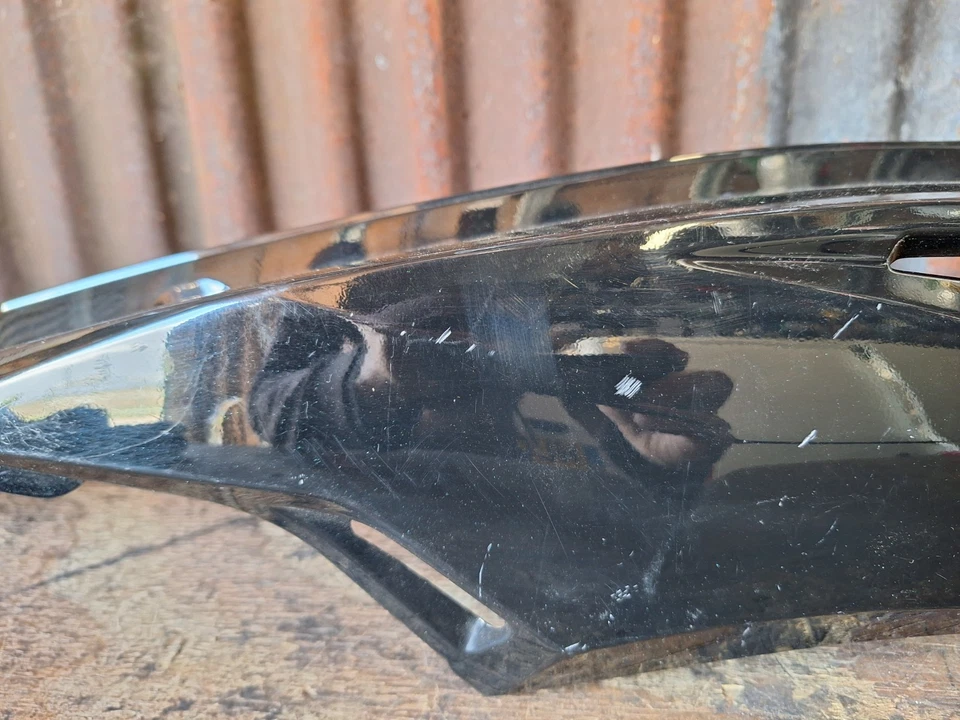 Sym Symphony SR 125 - Right Hand Side Panel Fairing Cover - Black - image 3 of 4